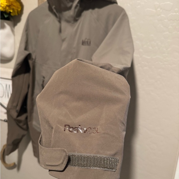 REI Co-op Jacket Mens S Peak 2.5L Water Resistant Hooded Outdoors Hiking - Picture 4 of 16